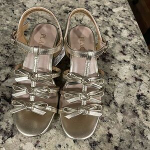 NWT Children’s Place Gold Bow Strappy Sandals 13